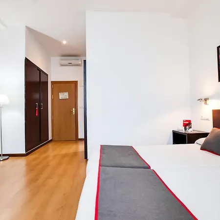 Oyo Parque Empresarial Hotel Aviles
