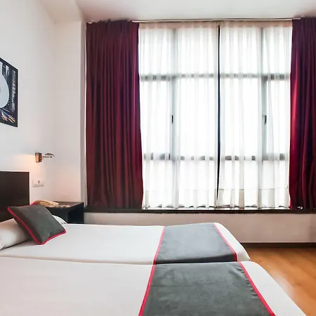 Hotel Oyo Parque Empresarial 3*
