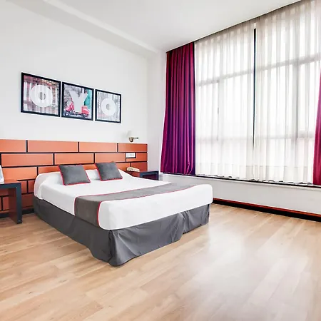 Oyo Parque Empresarial Hotel Aviles