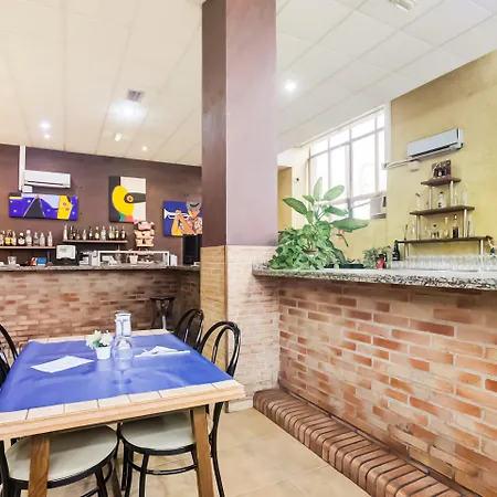 Oyo Parque Empresarial Hotel