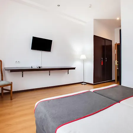 Отель Oyo Parque Empresarial 3*